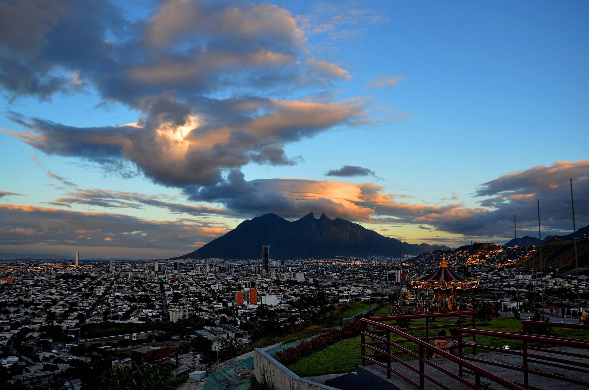 Monterrey Cerro de la Silla mountain, Mexico tourist attractions