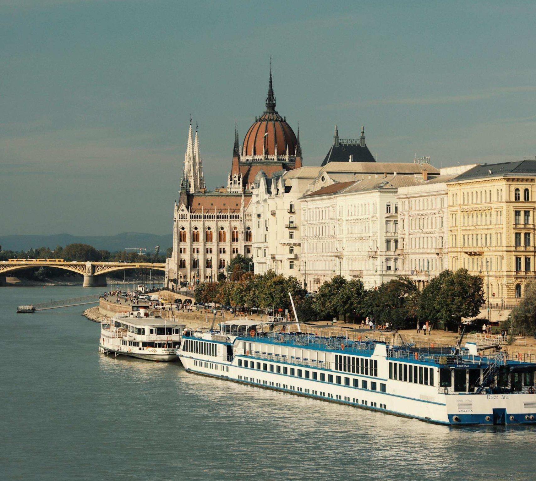 Budapest Danube River Cruises, travel guide in Budapest